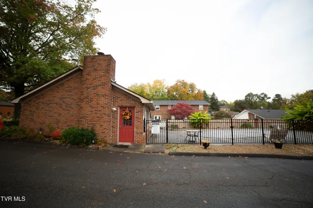 $210,000 | 421 Eastley Court, Unit A, Kingsport, TN 37660