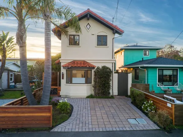 $1,749,000 | 121 Anchorage Avenue, Santa Cruz, CA 95062