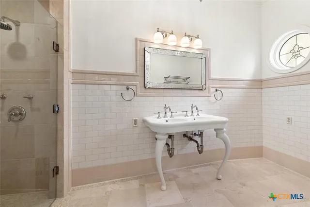 $5,950,000 | 8536 Armstrong Road, Belton, TX 76513