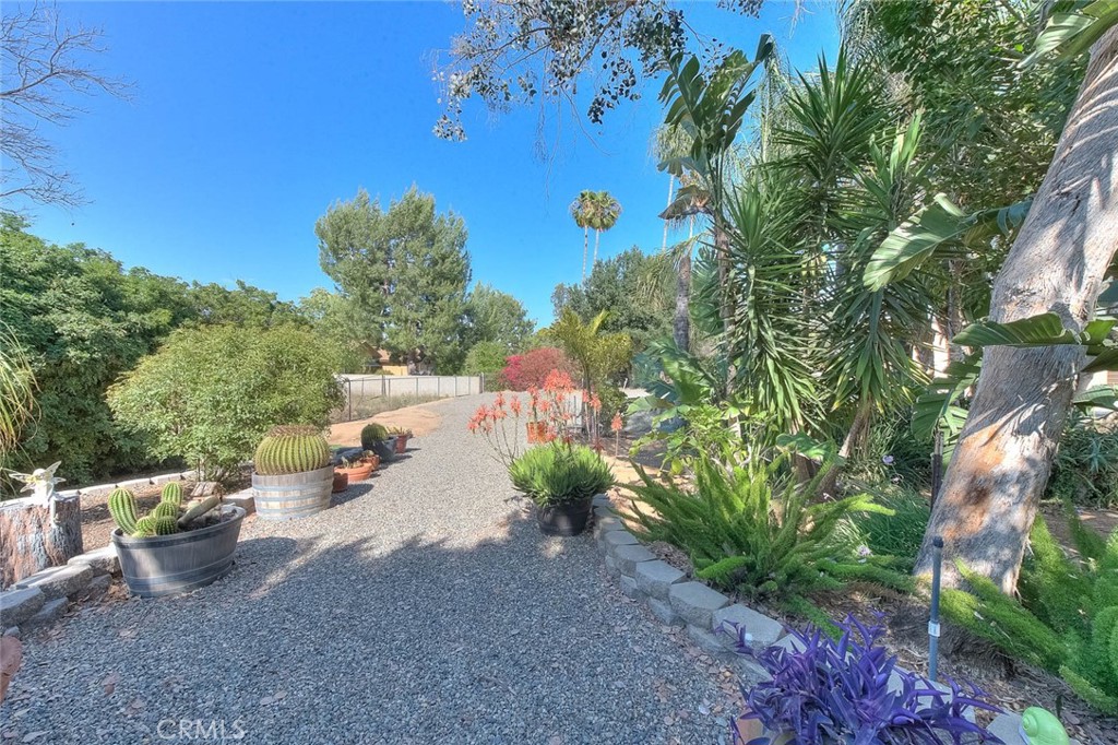 17292 Bali Drive Riverside, CA 92504 - Photo 31 of 75