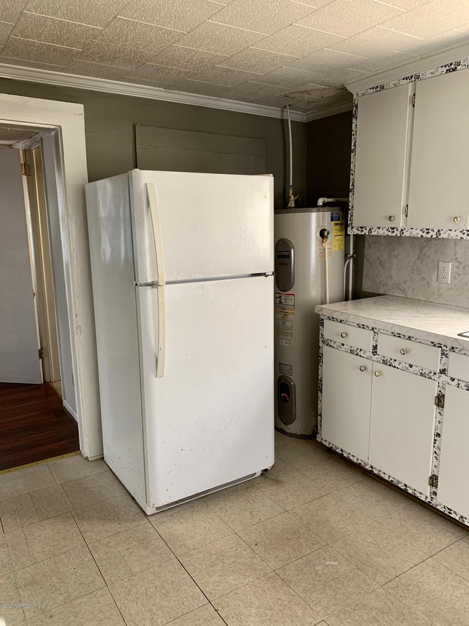 404 Second Street Ayden, NC 28513 - Photo 11 of 14 Kitchen
