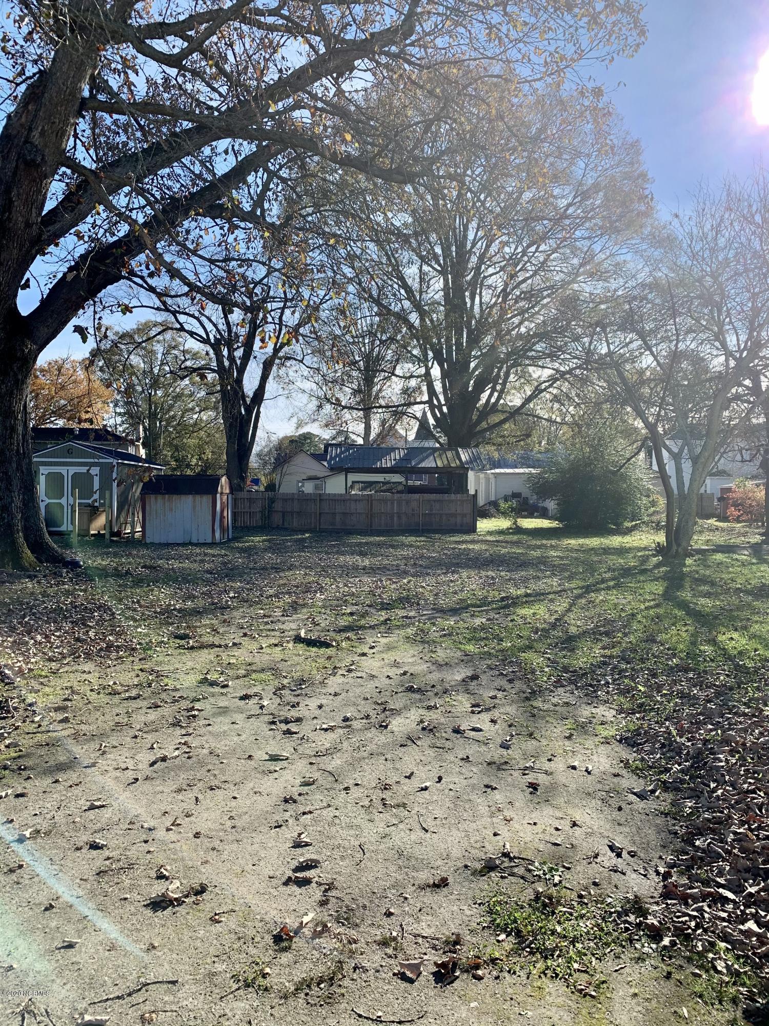404 Second Street Ayden, NC 28513 - Photo 14 of 14 Back yard