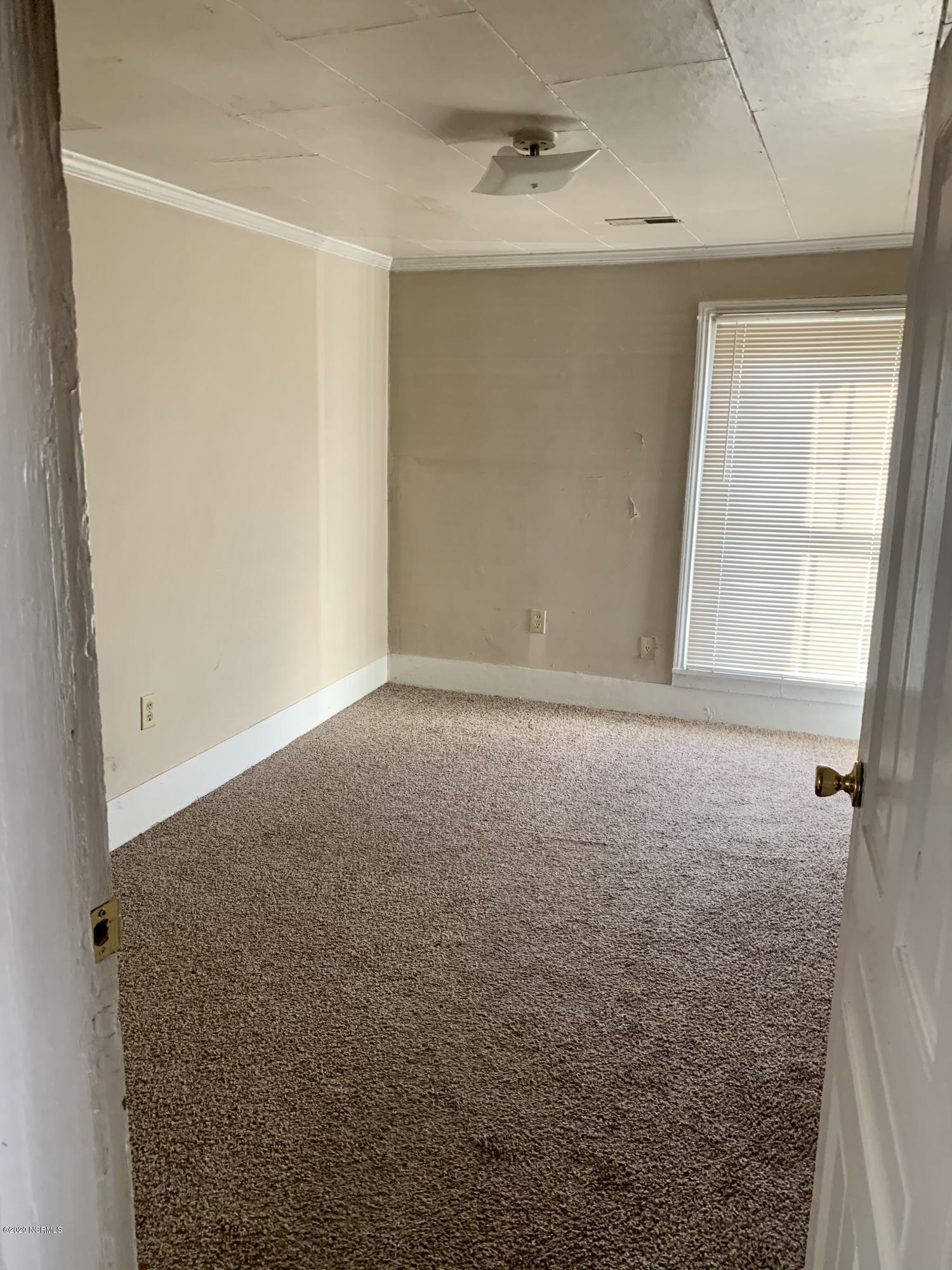 404 Second Street Ayden, NC 28513 - Photo 5 of 14 Bedroom 2