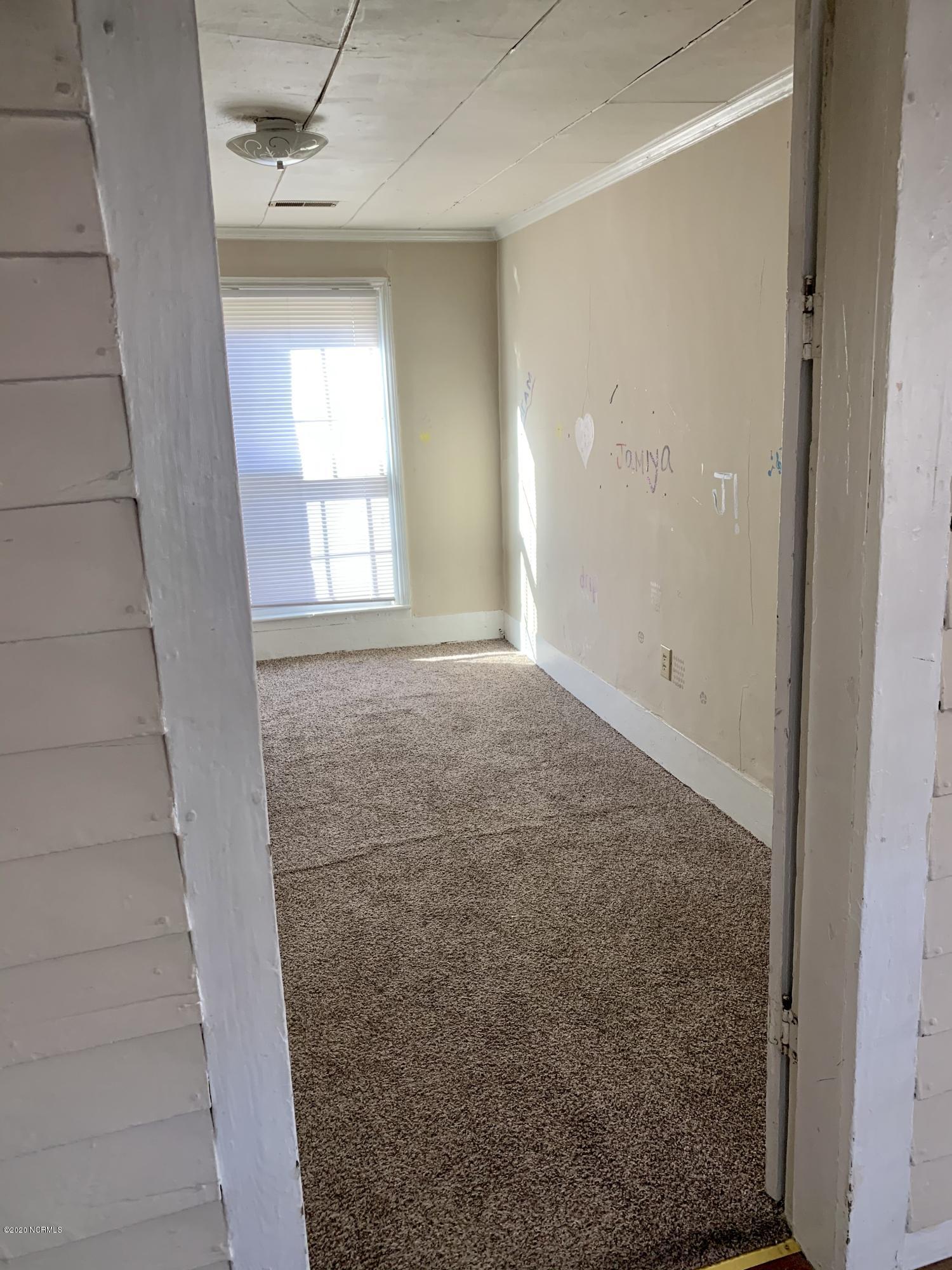 404 Second Street Ayden, NC 28513 - Photo 6 of 14 Bedroom 3