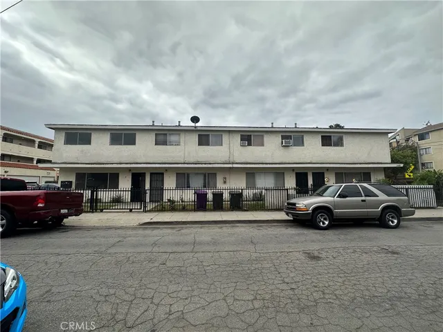 $1,540,000 | 2408 East 17th Street, Long Beach, CA 90804