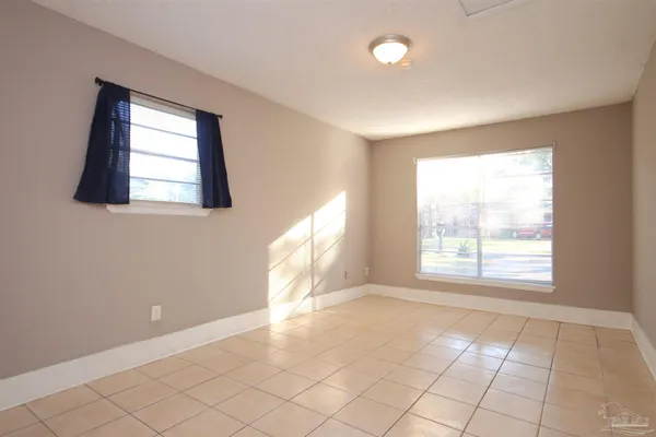 $1,575 | 5180 Catalina Street, Pace, FL 32571