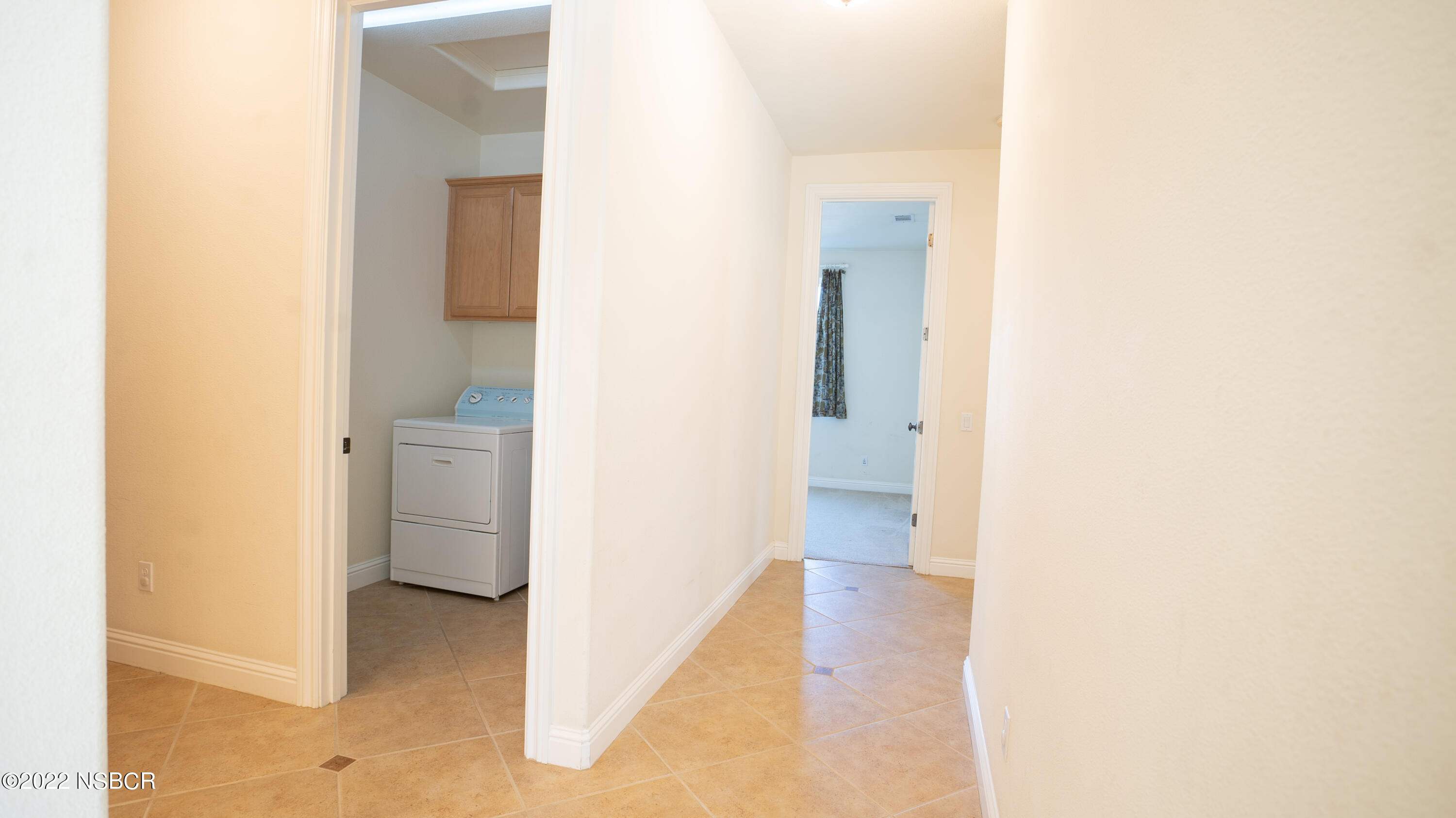 810 Onstott Road Lompoc, CA 93436 - Photo 20 of 28 Laundry area hallway Rm 3