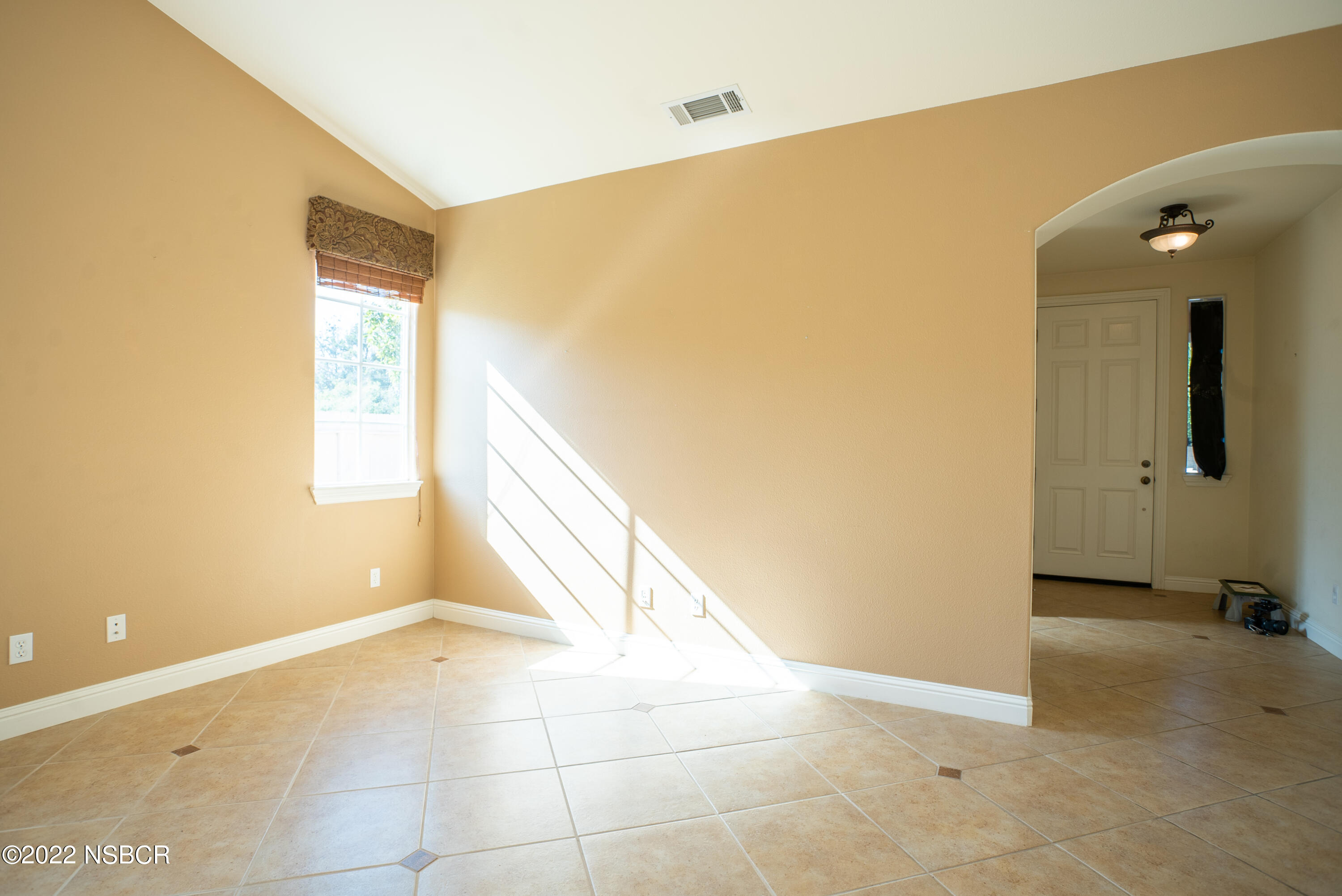 810 Onstott Road Lompoc, CA 93436 - Photo 6 of 28 Formal dining area