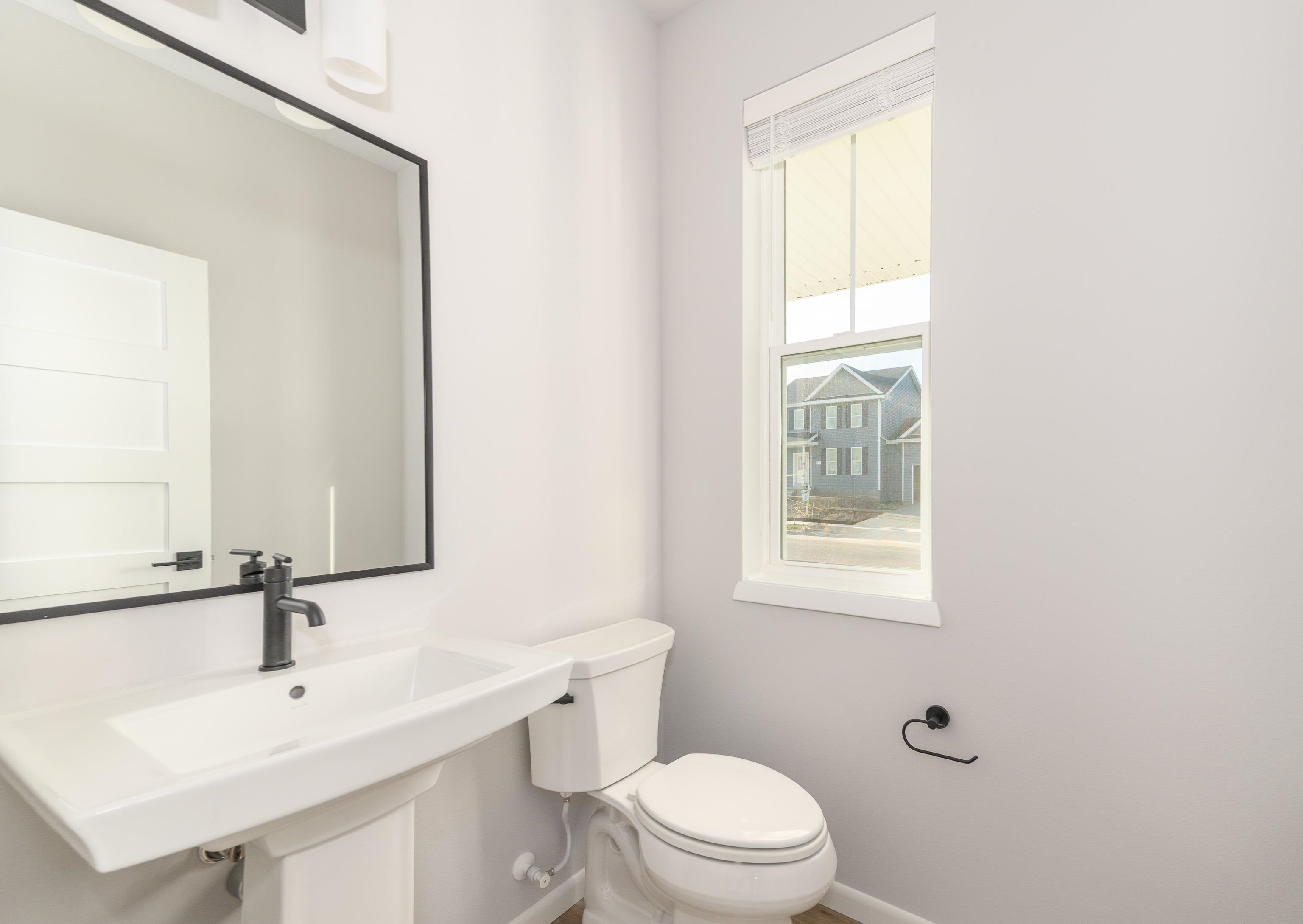 1712 Waverly Way Sun Prairie, WI 53590 - Photo 4 of 23