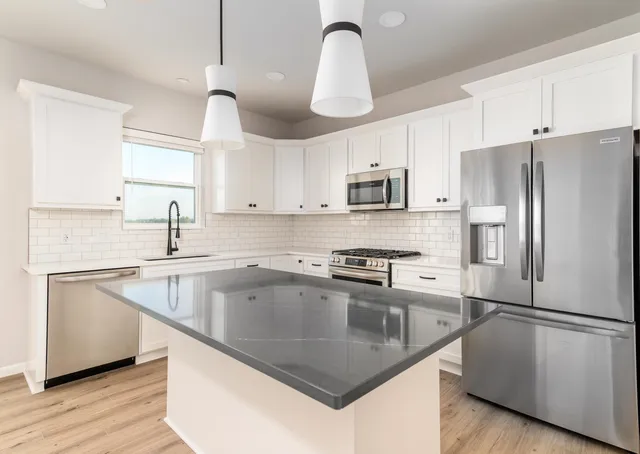 $579,900 | 1712 Waverly Way, Sun Prairie, WI 53590