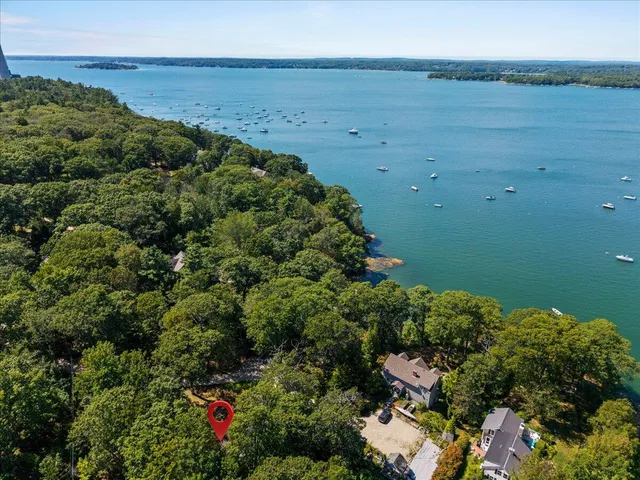 $325,000 | 51 Oakland Avenue, Yarmouth, ME 04096