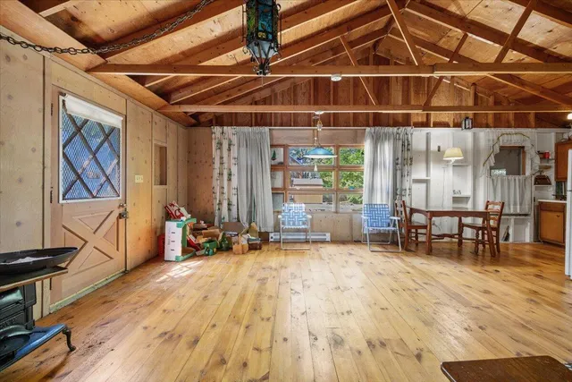 $325,000 | 51 Oakland Avenue, Yarmouth, ME 04096