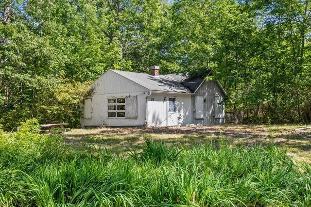 $325,000 | 51 Oakland Avenue, Yarmouth, ME 04096