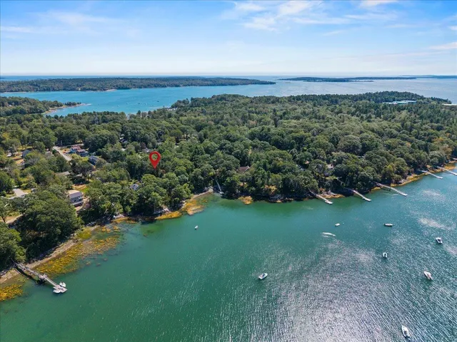 $325,000 | 51 Oakland Avenue, Yarmouth, ME 04096