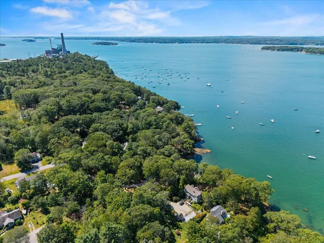 $325,000 | 51 Oakland Avenue, Yarmouth, ME 04096