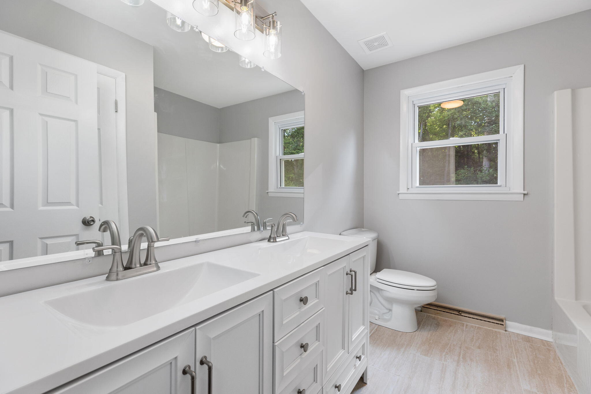 21463 Plantation Road Bristol, VA 24202 - Photo 13 of 38 14-web-or-mls-217A0254
