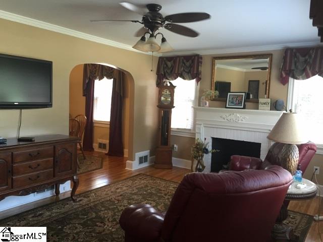 311 Katherine Street Easley, SC 29640 - Photo 4 of 26