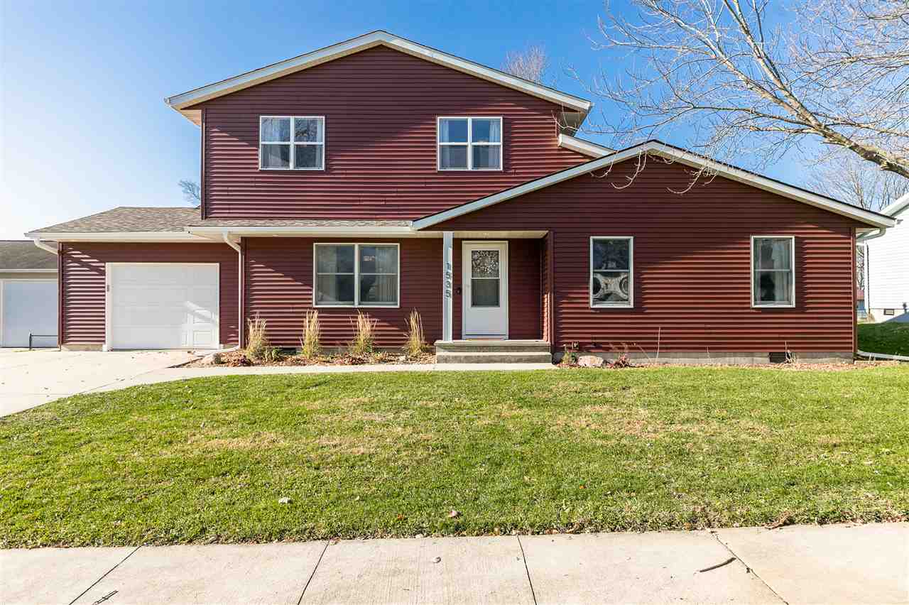 1535 Plainview Road Ely, IA 52227 - Photo 1 of 49 Gallery Image 1
