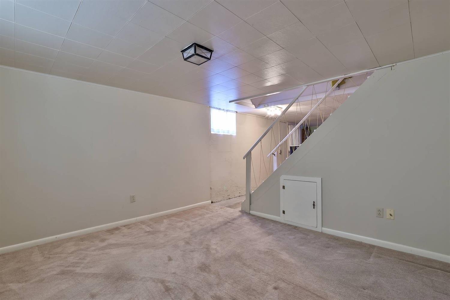 5962 Lawrence Road Cincinnati, OH 45248 - Photo 22 of 43