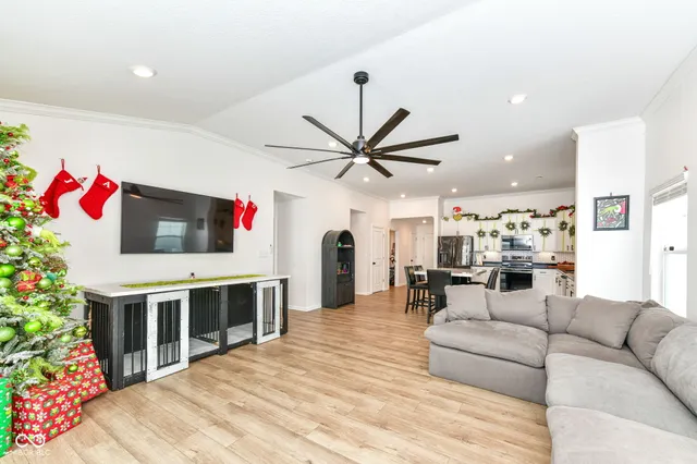 $324,900 | 1689 North Sailboat Drive, Greenfield, IN 46140