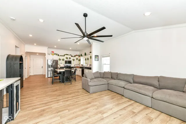 $324,900 | 1689 North Sailboat Drive, Greenfield, IN 46140