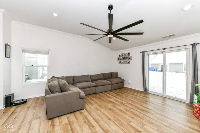 $324,900 | 1689 North Sailboat Drive, Greenfield, IN 46140