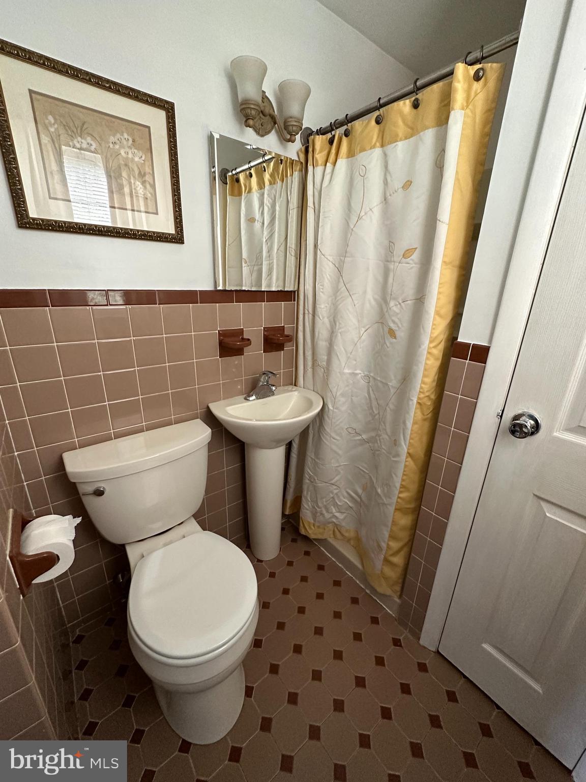 2140 Perkiomenville Road Harleysville, PA 19438 - Photo 23 of 44