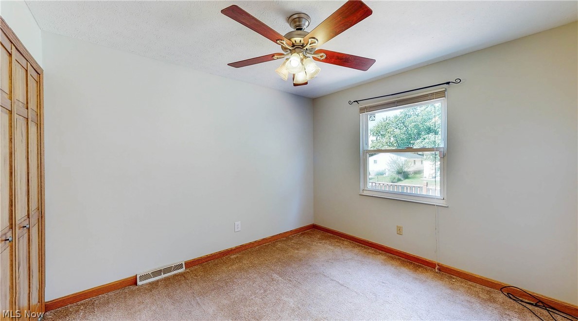 630 Lansing Road Akron, OH 44312 - Photo 23 of 35