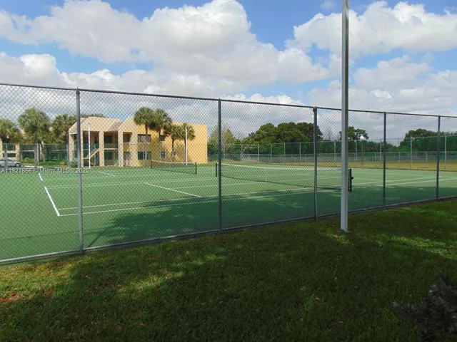 $2,095 | 105 Meadows Circle, Unit 105, Boynton Beach, FL 33436