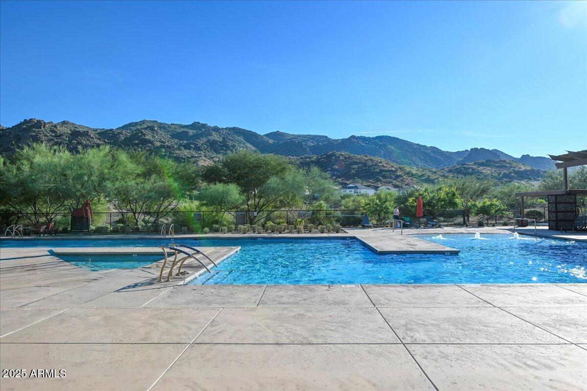 9407 South 13th Way Phoenix, AZ 85042 - Photo 29 of 32 51-Pool & Spa