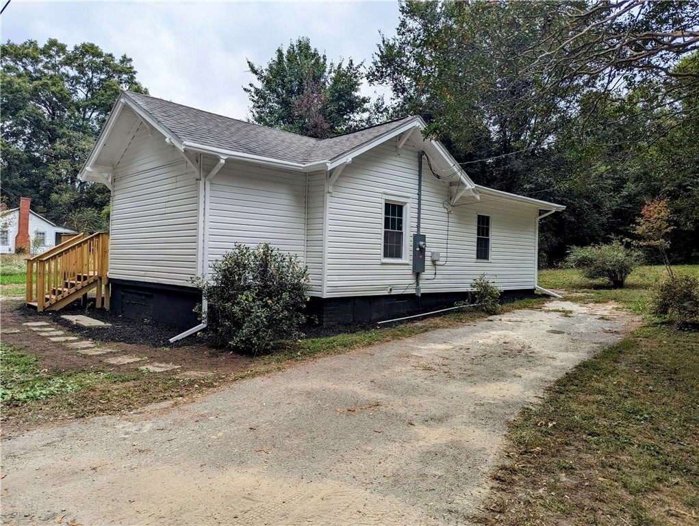 54 North Street Anderson, SC 29621 - Photo 3 of 28