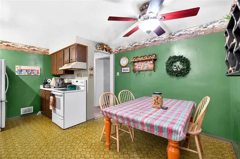 $250,000 | 35 Frances Drive, Coraopolis, PA 15108