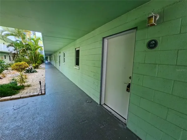 $440,000 | 464 North Paula Drive, Unit 115, Dunedin, FL 34698