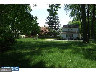 227 Juniper Road Havertown, PA 19083 - Photo 12 of 12 Exterior Back