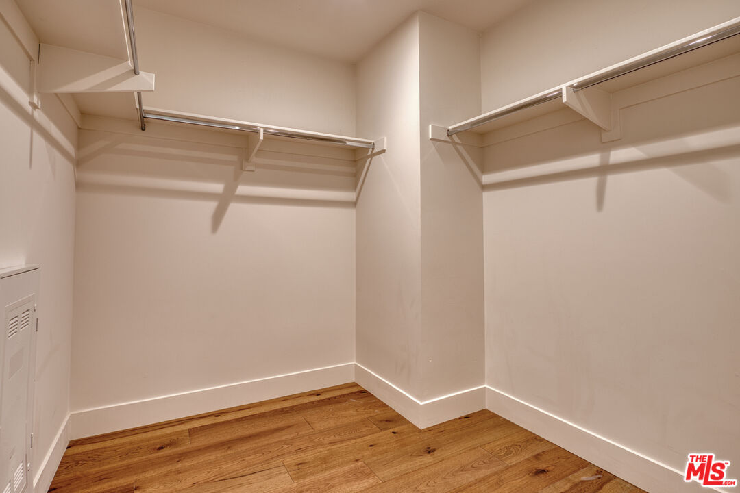 411 South Hamel Road, Unit 306 Los Angeles, CA 90048 - Photo 22 of 40 a view of an empty walk in closet