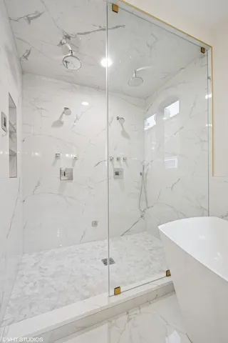 $2,600,000 | 3920 North Bell Avenue, Chicago, IL 60618