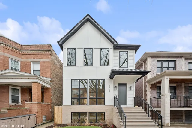 $2,600,000 | 3920 North Bell Avenue, Chicago, IL 60618