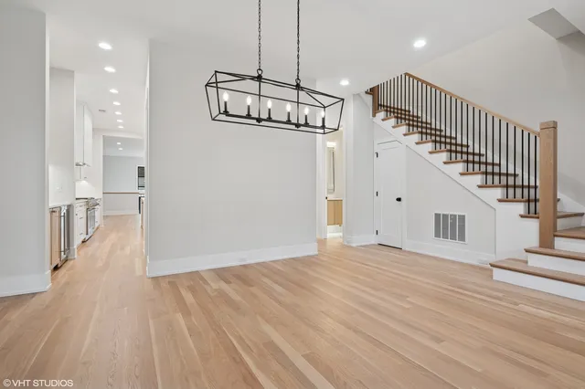 $2,600,000 | 3920 North Bell Avenue, Chicago, IL 60618