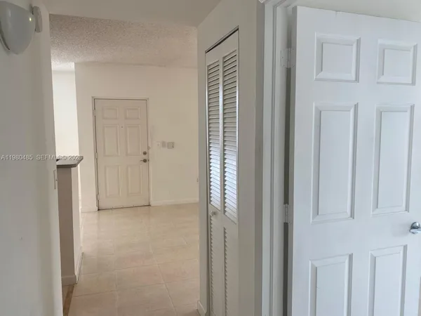 $1,750 | 7980 North Nob Hill Road, Unit 107, Tamarac, FL 33321