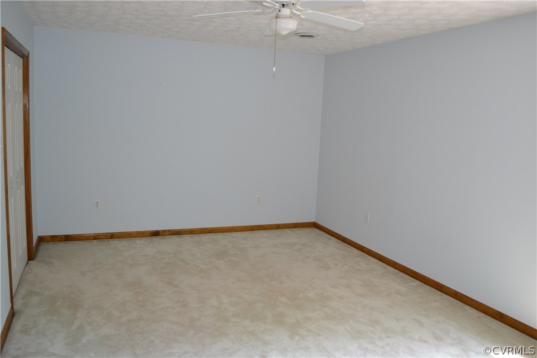 10525 Spring Run Road Chesterfield, VA 23832 - Photo 17 of 32 2nd bedroom on 2nd floor