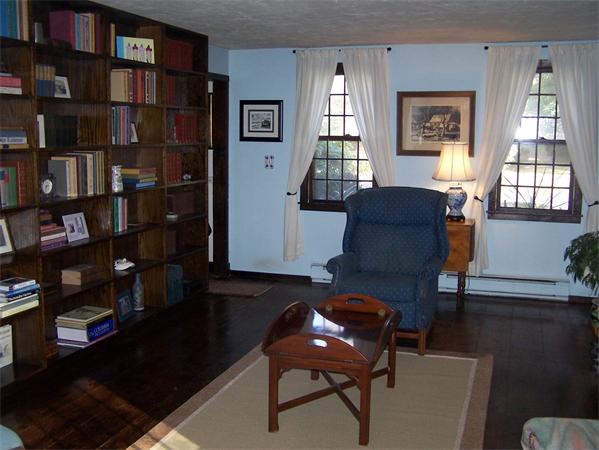 42 Old Pasture Road Cohasset, MA 02025 - Photo 10 of 12 Gallery Image 10