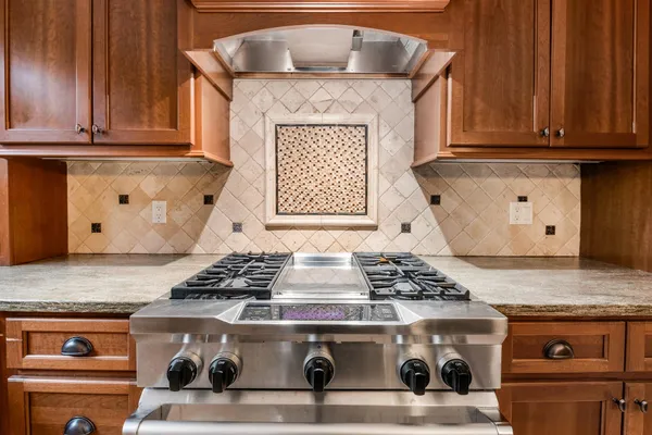 $899,999 | 119 Shedd Road, Grantham, NH 03753