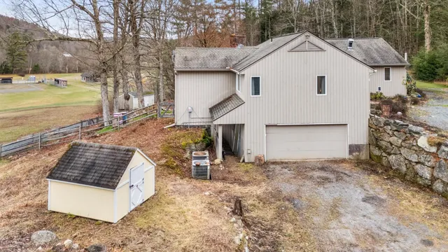 $899,999 | 119 Shedd Road, Grantham, NH 03753