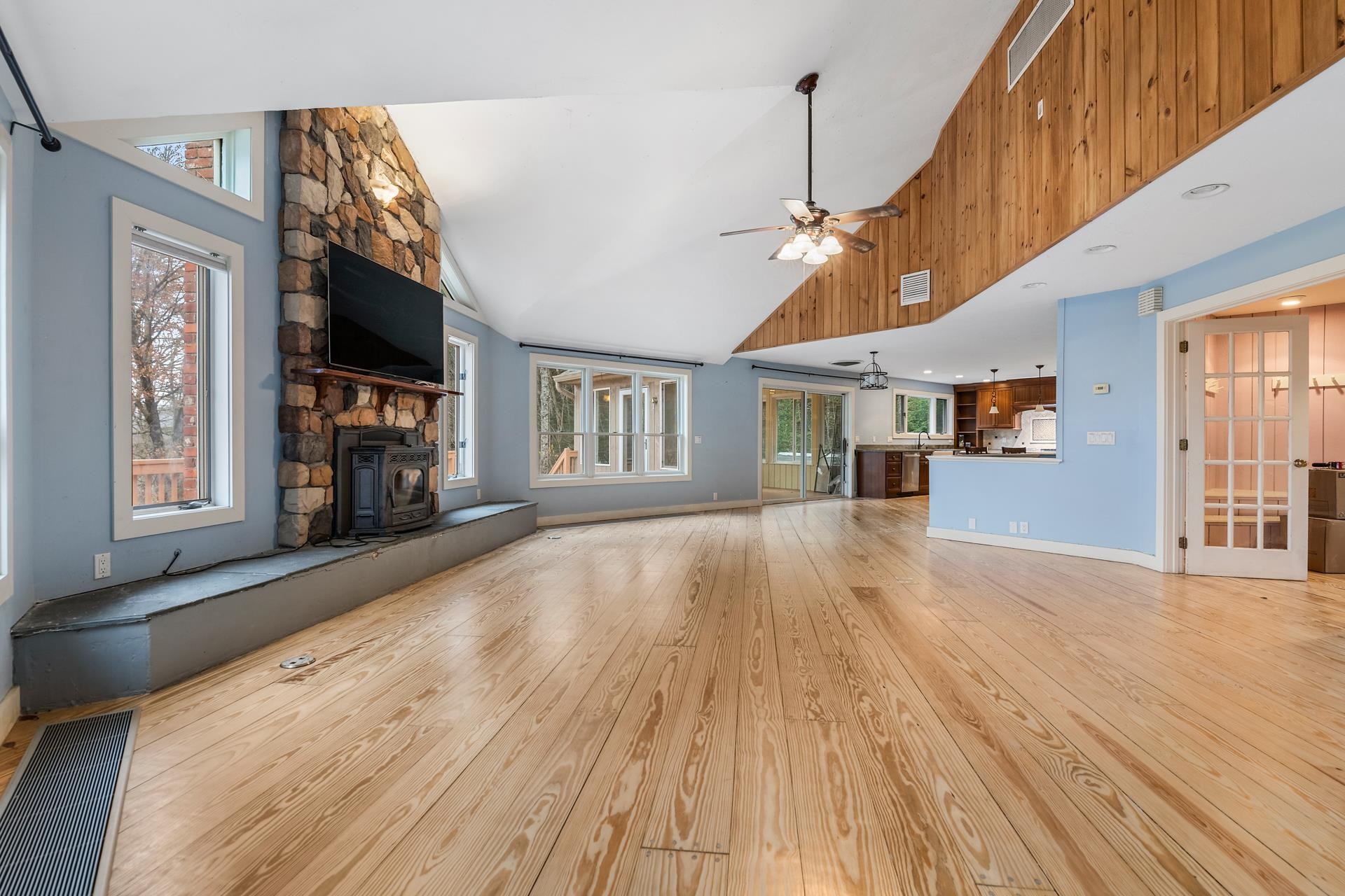 119 Shedd Road Grantham, NH 03753 - Photo 5 of 56