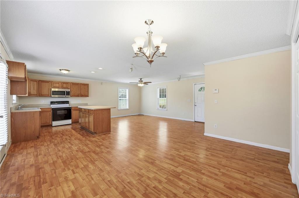 1502 Gibbs Road Reidsville, NC 27320 - Photo 12 of 36