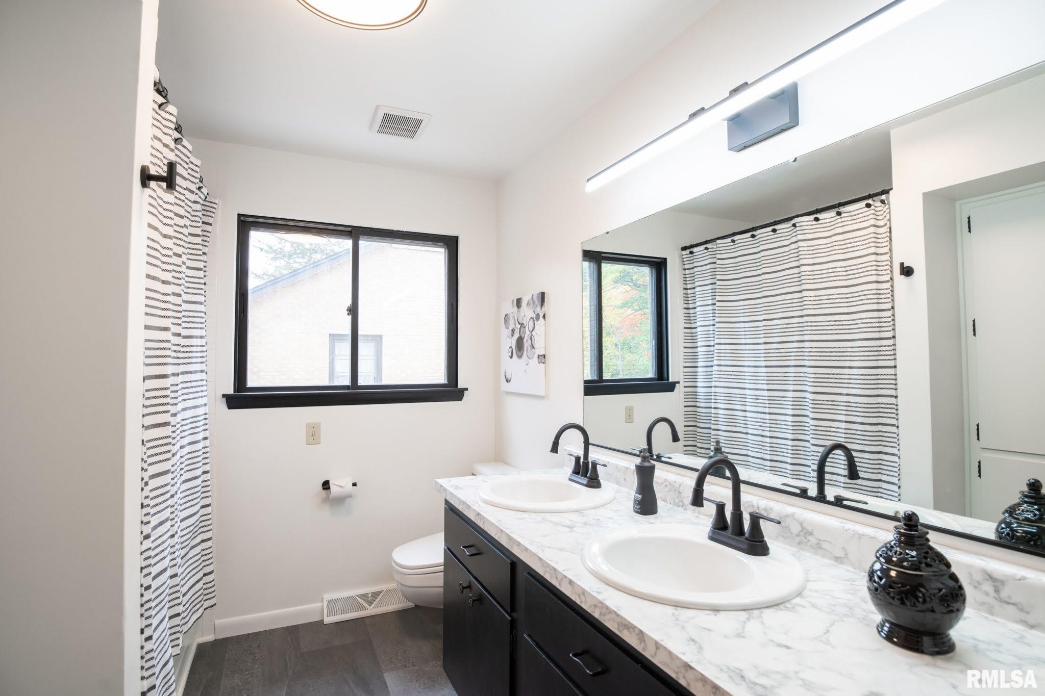 708 Springfield Road East Peoria, IL 61611 - Photo 29 of 55 Gallery Image 29