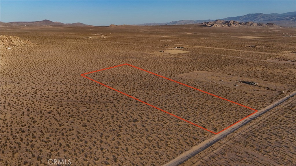 733 Harrod Road Lucerne Valley, CA 92356 - Photo 5 of 9 a view of an ocean beach
