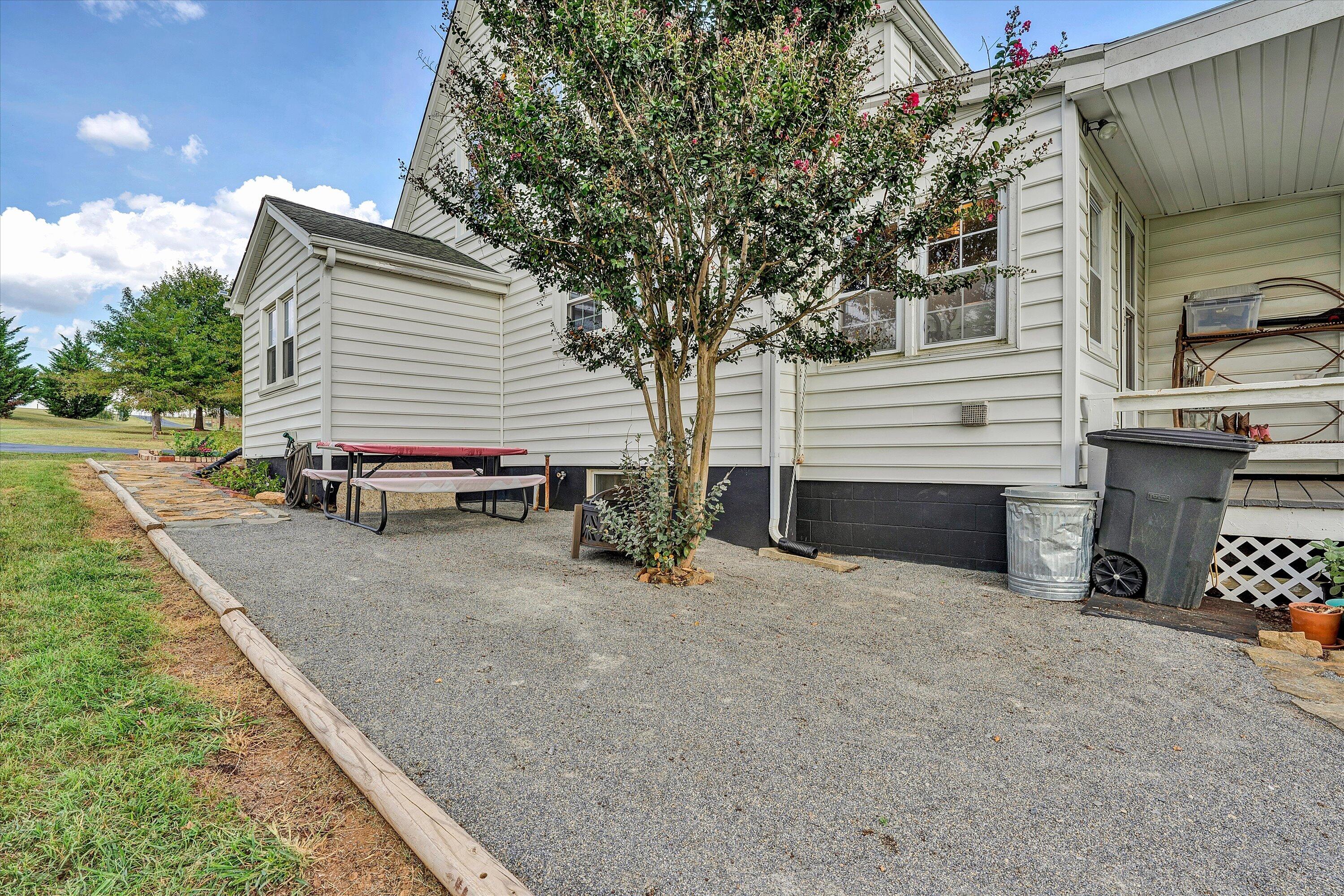 6200 Stewartsville Road Moneta, VA 24121 - Photo 39 of 71 39-DSC04287