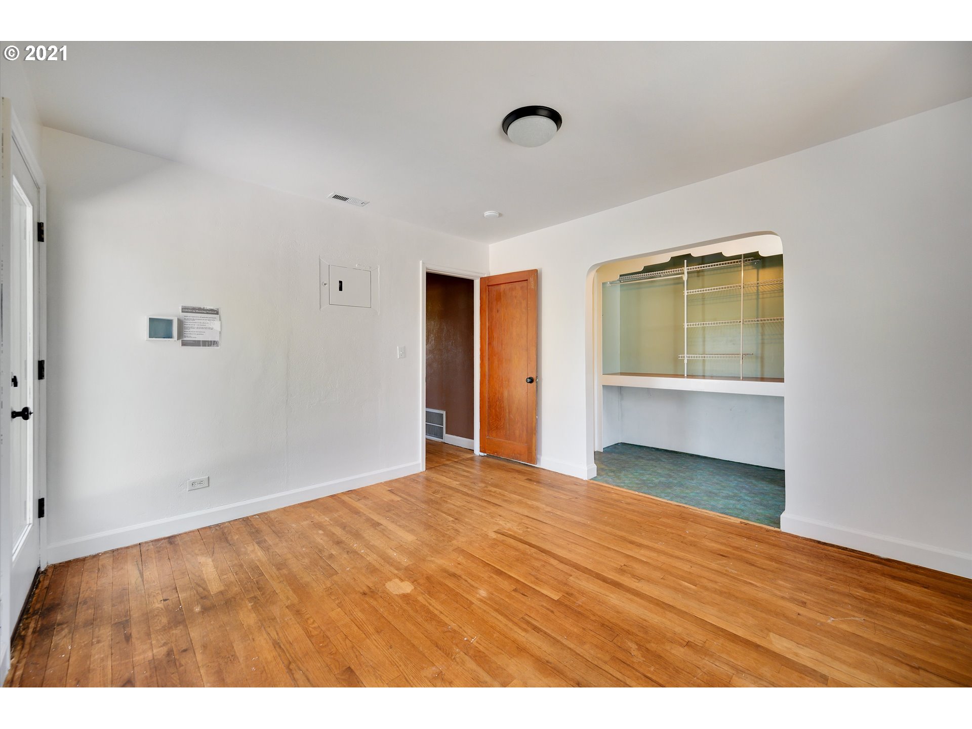 1019 South South End Road Oregon City, OR 97045 - Photo 15 of 28 Gallery Image 15
