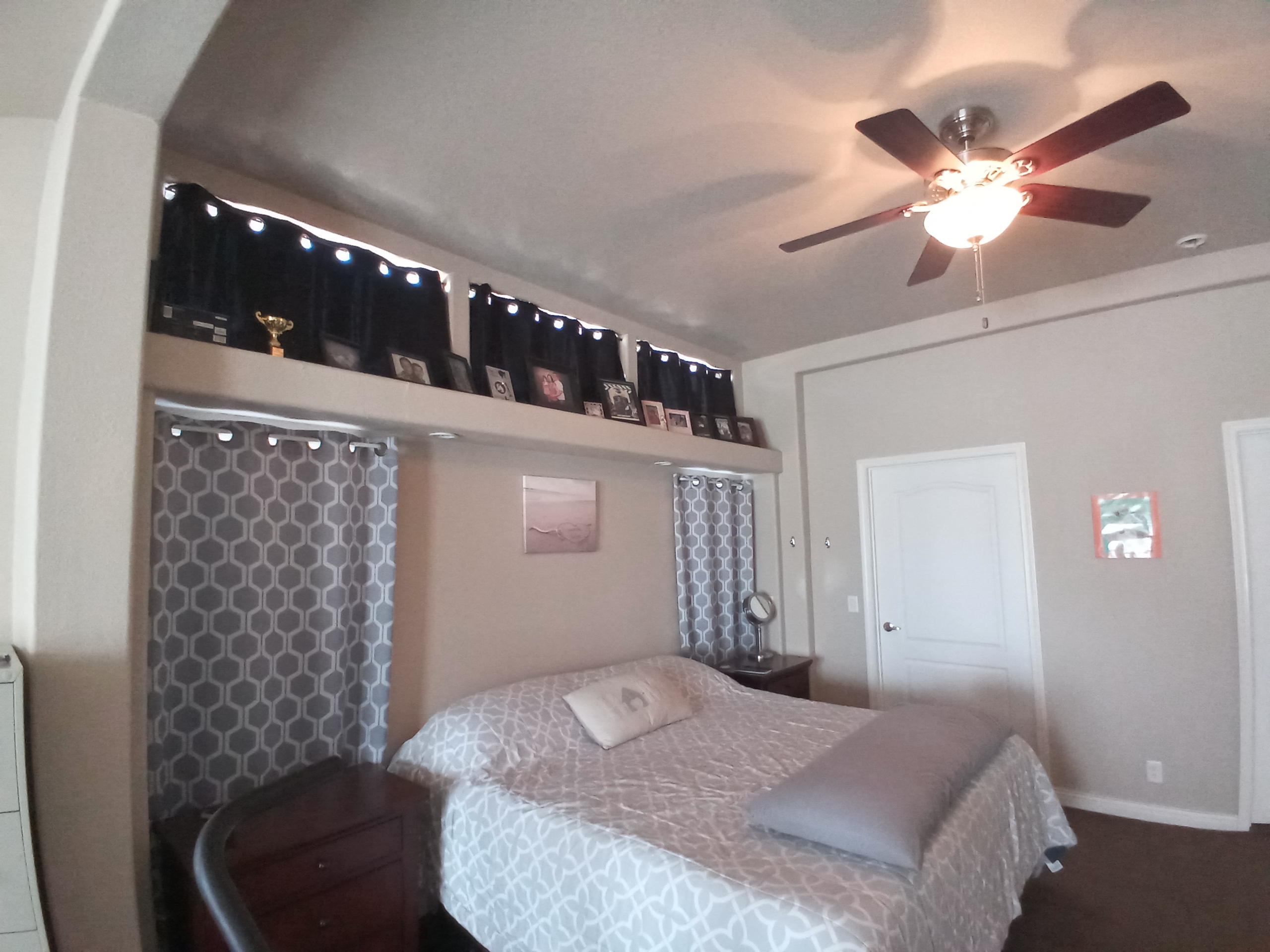 5880 Harpold Road Klamath Falls, OR 97603 - Photo 12 of 43 Master Bedroom